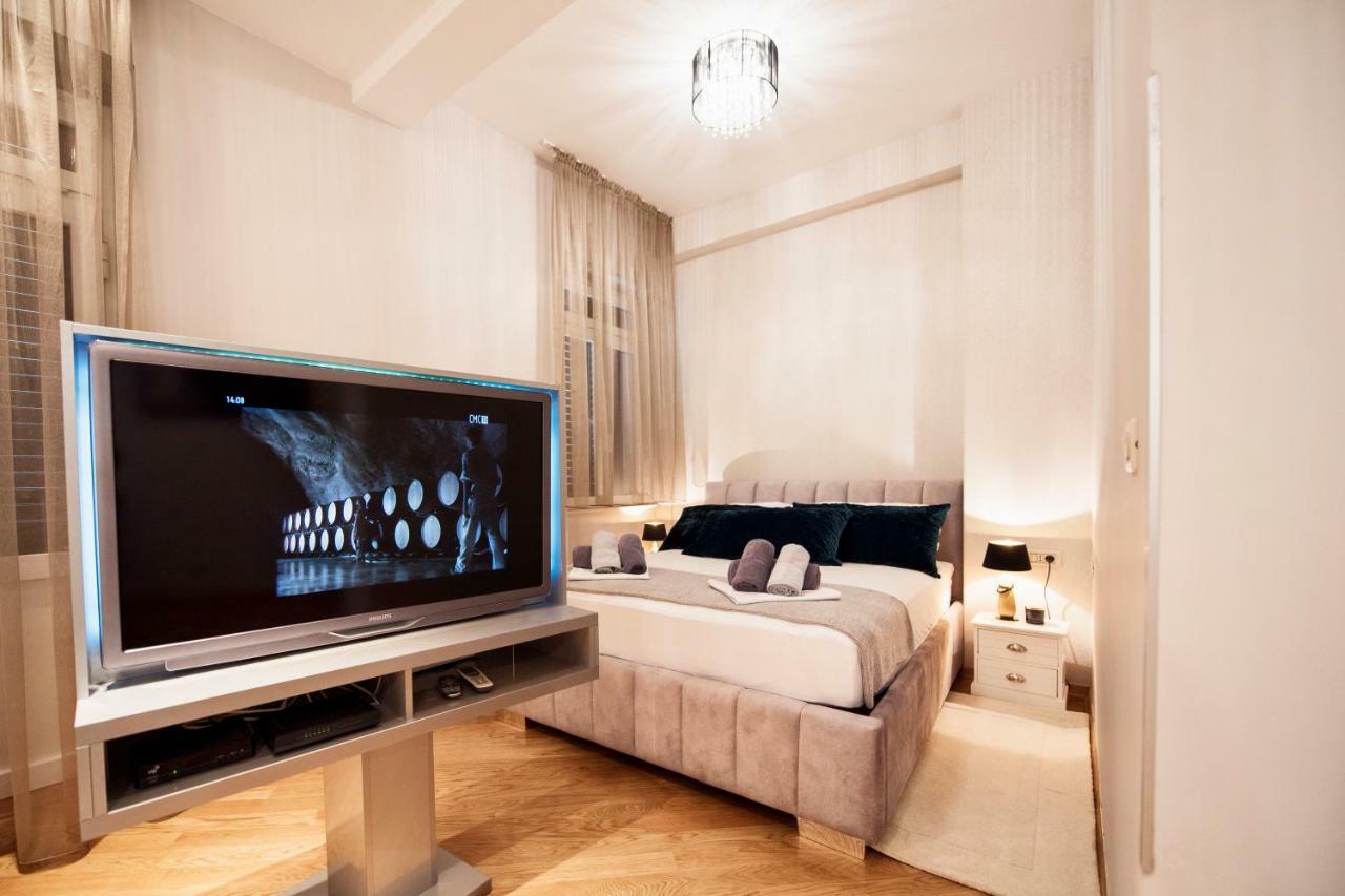 Studio Apartman Blanka Split Bagian luar foto